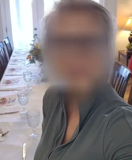 Isabella, 38
